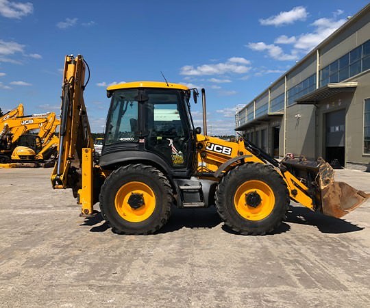 Аренда экскаватора-погрузчика в Сыктывкаре и  Республике Коми