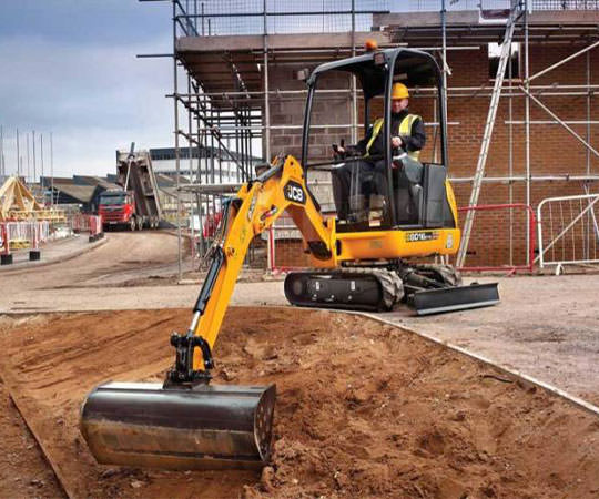 Аренда мини экскаватора в Сыктывкаре и  Республике Коми